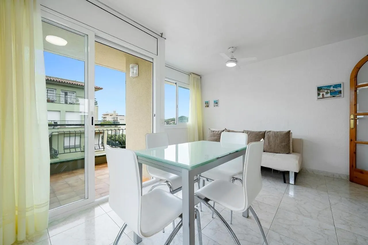 Hauzify I Apartament Estrella Platja d'Aro  0*,  España